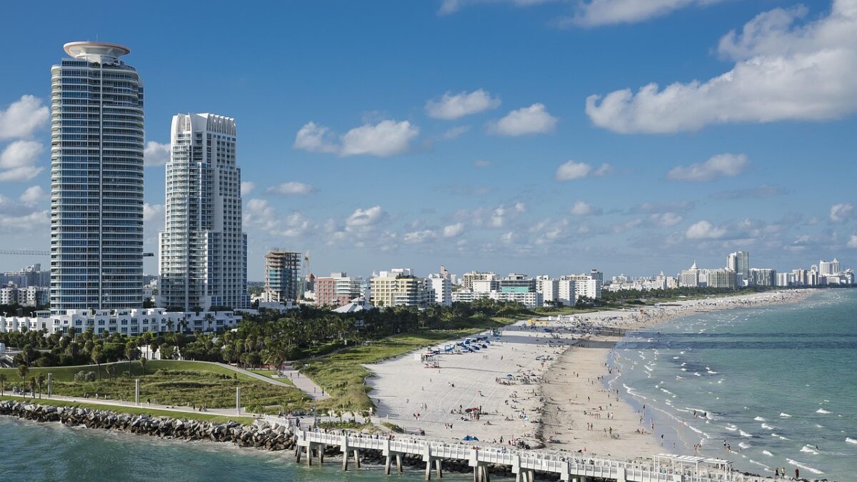 miami-1198921_1280